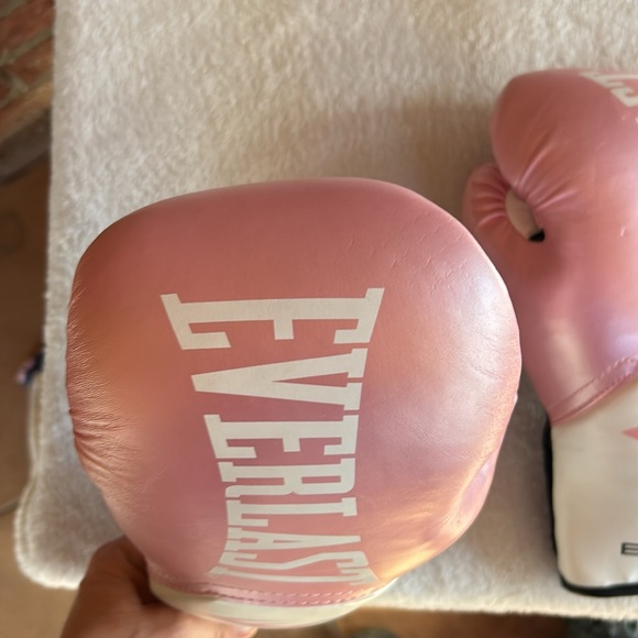 Everlast Elite Pro Style Training Boxing Glove Pink/White - Picture 6 of 8